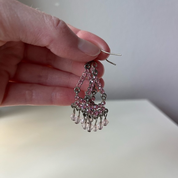Pink dangly earrings - Picture 1 of 2